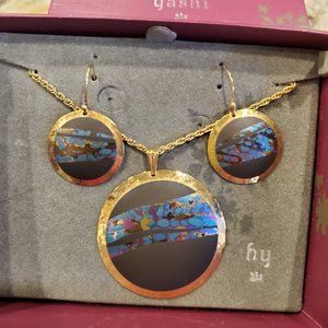 Holly Yashi Necklace and Earrings